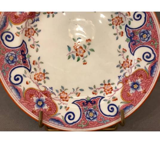 Belle assiette en porcelaine de Minton d'époque 19 ème décor de fleurs