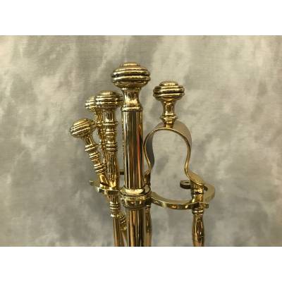 Stack Servant in vintage brass 19 th including 4 rooms