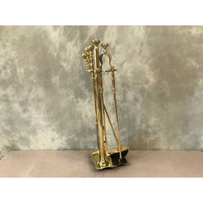 Stack Servant in vintage brass 19 th including 4 rooms