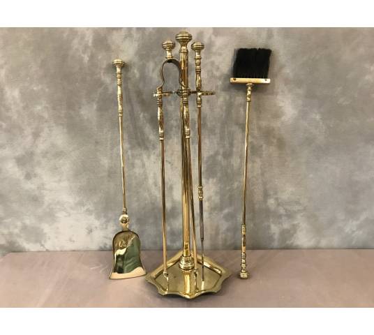 Stack Servant in vintage brass 19 th including 4 rooms