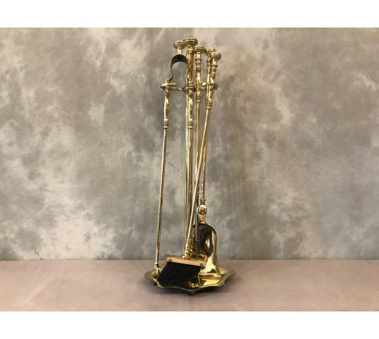 Stack Servant in vintage brass 19 th including 4 rooms