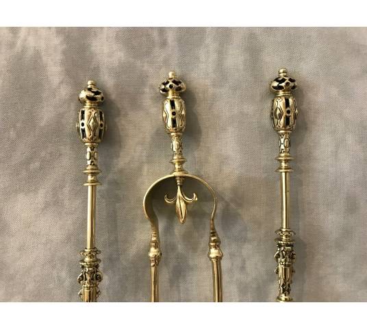 Ensemble d'accessoires de cheminée en bronze et laiton d'époque 19 ème