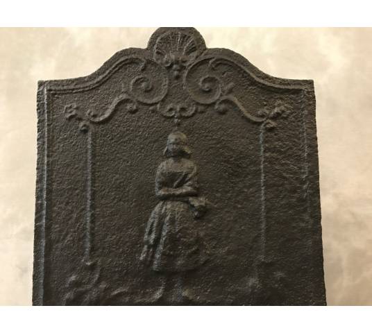 Petite plaque de cheminée en fonte te d'époque 18 ème