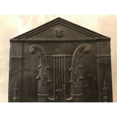 Belle plaque de cheminée ancienne en fonte d'époque fin 18 ème