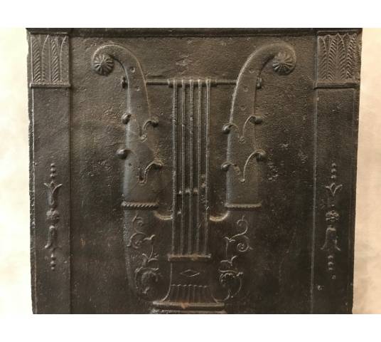 Beautiful old fireplace plate in late 18th century cast iron