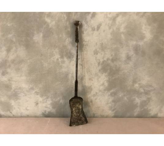 Beautiful old wrought iron shovel 18 th