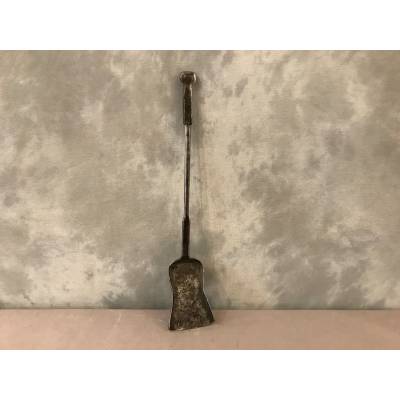 Beautiful old wrought iron shovel 18 th