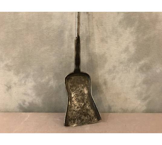 Beautiful old wrought iron shovel 18 th