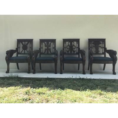 Suite of 4 large armchairs in solid mahogana style