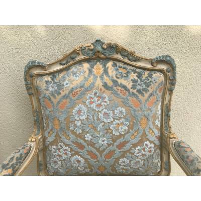 Paire de fauteuils de style Louis XV en bois laqué XXème