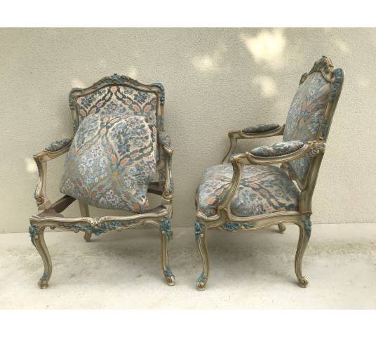 Pair of Louis XV style chairs in lacquered wood XXth