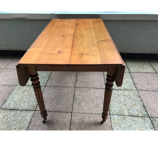 Table de salle à manger ancienne en merisier massif d'époque 19 ème