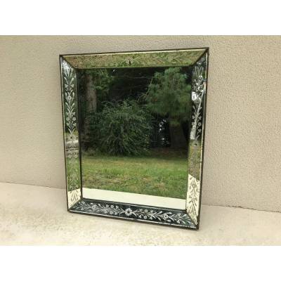 Joli miroir de Venise décor gravé d'époque XX ème