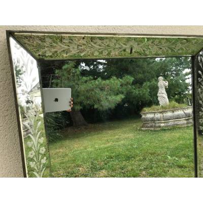 Joli miroir de Venise décor gravé d'époque XX ème