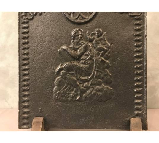 Plaque de cheminée ancienne en fonte d'époque fin 18 ème