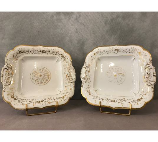 Pair of Old Paris porcelain cake dishes 