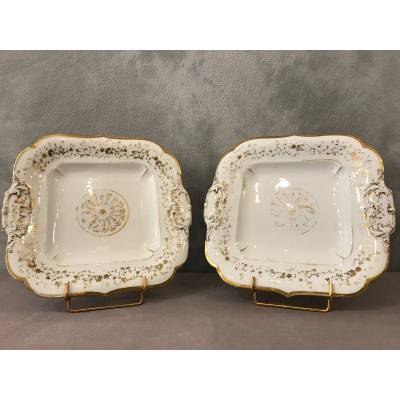 Paire de plats à gâteaux en porcelaine de Vieux Paris "Jacob Petit"