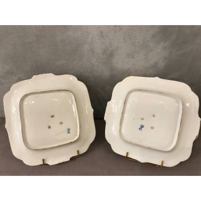 Pair of Old Paris porcelain cake dishes "Jacob Petit"