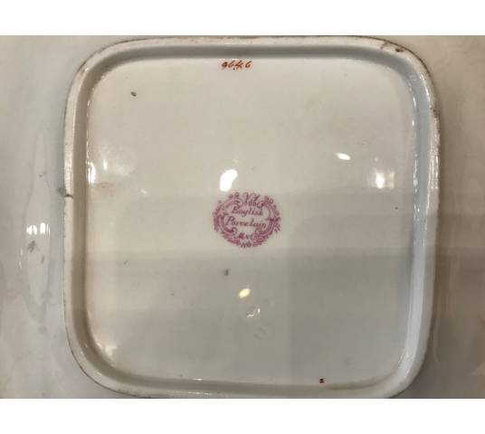 Paire de plats en porcelaine de Minton d'époque 19 ème