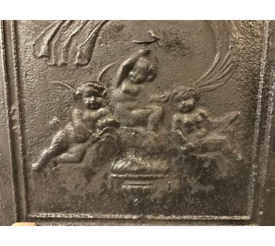 Petite plaque de cheminée ancienne en fonte d'époque 18 ème