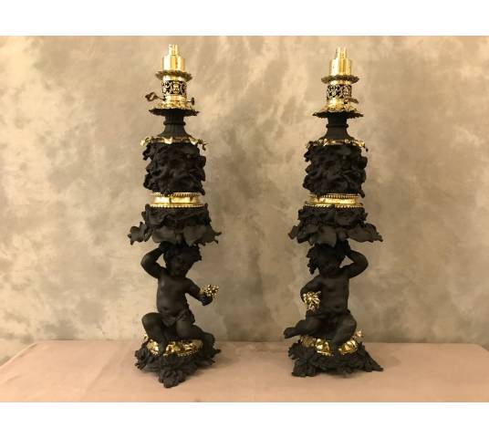 Beautiful pair of oil lamps in regulator, brass and bronze from the 19th century