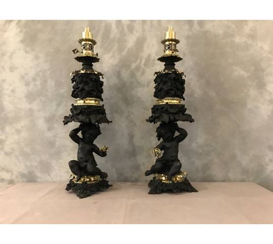 Beautiful pair of oil lamps in regulator, brass and bronze from the 19th century