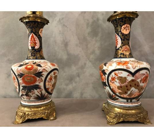 Beautiful pair of IMARI oil lamps, from the 19th century