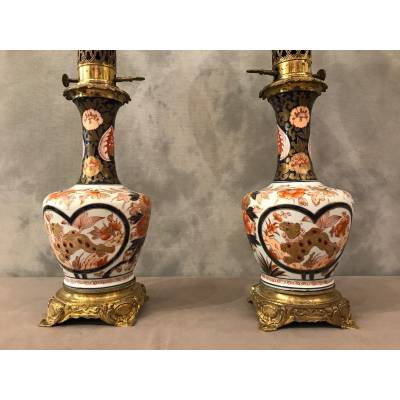 Beautiful pair of IMARI oil lamps, from the 19th century