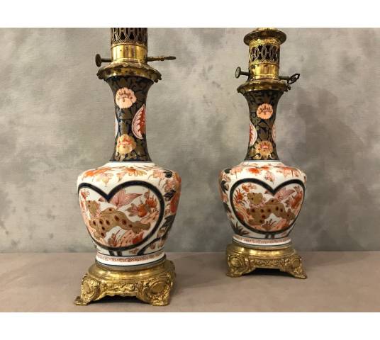 Beautiful pair of IMARI oil lamps, from the 19th century