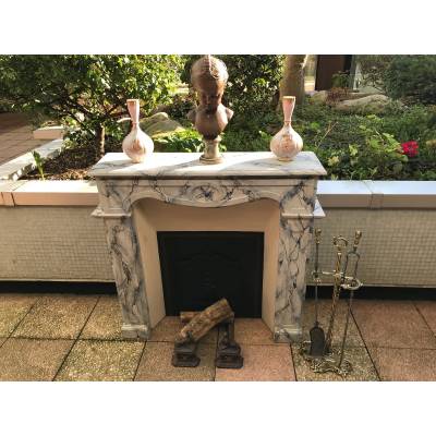 Small decorative fireplace in marbled painted wood from the late 19th century