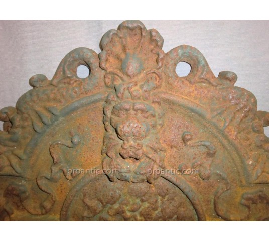 Medium cast iron chimney plate 20 th