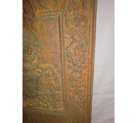 Medium cast iron chimney plate 20 th