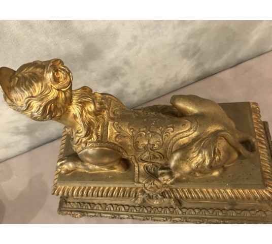 Paire de chenets en bronze doré aux sphinx d'époque 19 ème