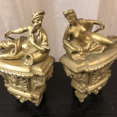 Paire de chenets anciens en bronze d'époque Régence