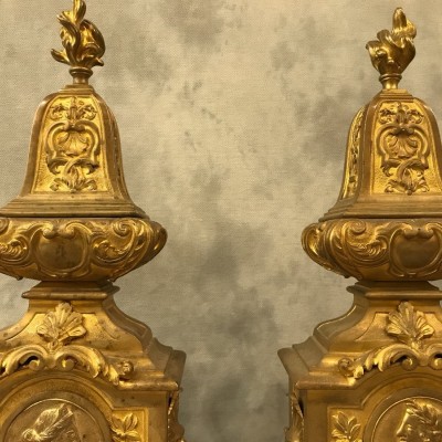 Beaux chenets en bronze doré d'époque Louis XIV Régence