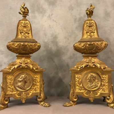 Beaux chenets en bronze doré d'époque Louis XIV Régence