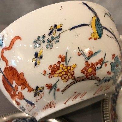 Bol à bouillon en porcelaine de Mehun et son assiette cerclage en argent d'époque fin 19 ème