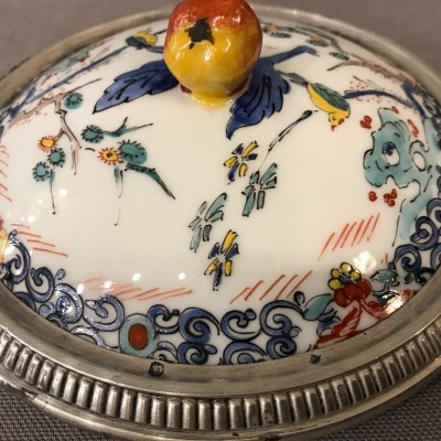 Bol à bouillon en porcelaine de Mehun et son assiette cerclage en argent d'époque fin 19 ème