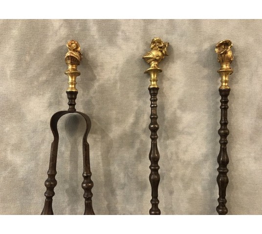 Exceptional set of three pieces of iron fireplace and gilded bronze 19 th