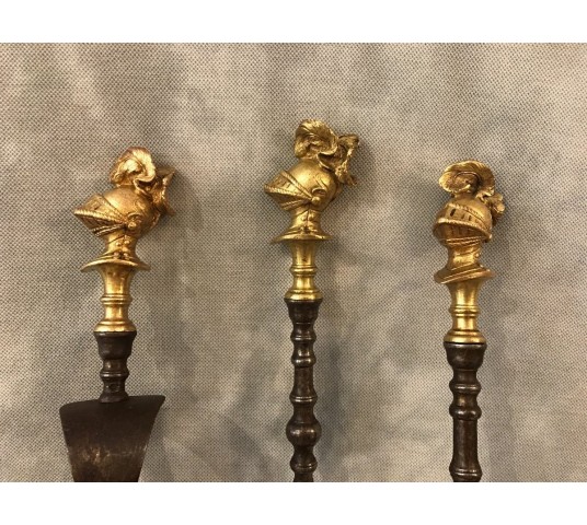 Exceptional set of three pieces of iron fireplace and gilded bronze 19 th