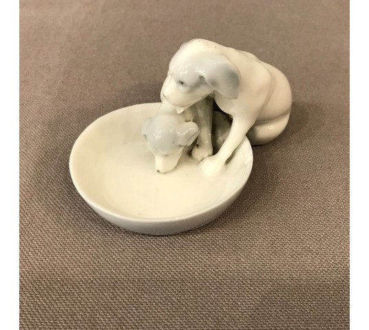 Petit vide-poches en porcelaine de Copenhague d'époque 19 ème