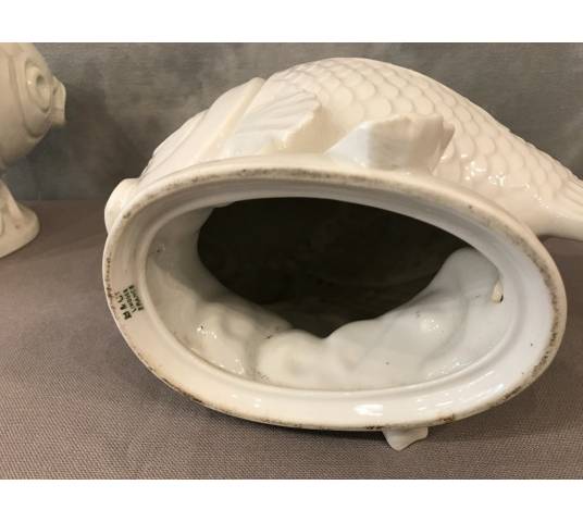 Paire de poissons en porcelaine blanche vers 1940