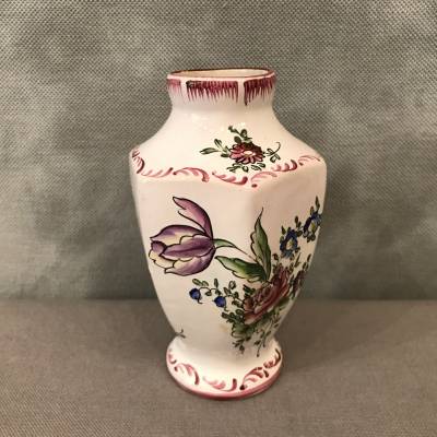 Petit vase en faïence de Clamecy d’époque 19ème