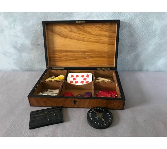 Coffret à jeux en bois de marqueterie d'époque 19 ème