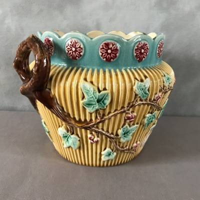 Cache pot en faience de Louvain d'époque 19 ème