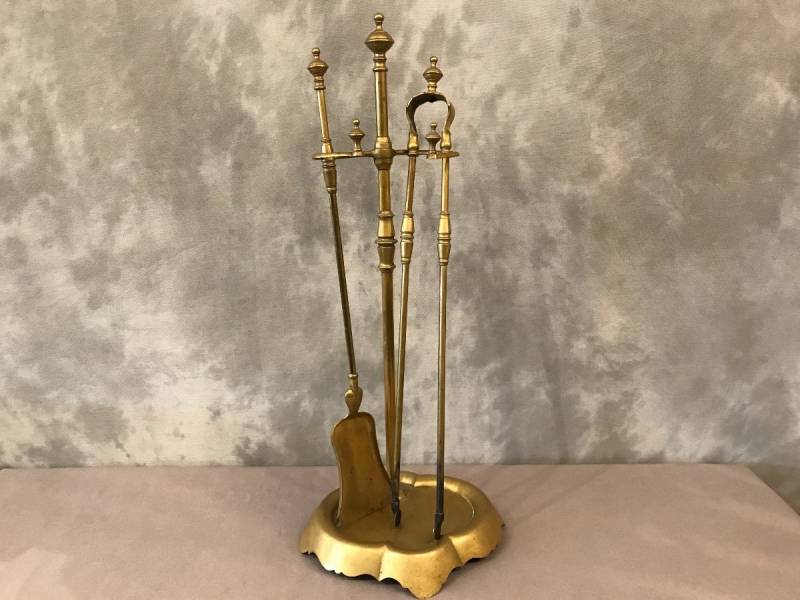 Antique brass mantelpiece ( 19th-century ).