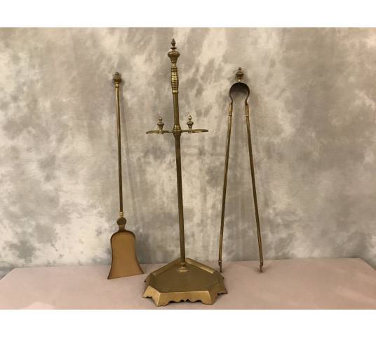 Servant of antique fireplace in vintage brass 19th