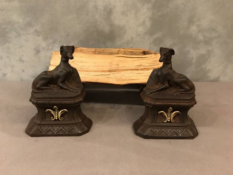 Old cast iron channels representing period dogs 19 th