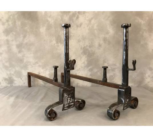 Great pair of vintage iron tracks 18 th