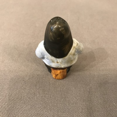 Salière Petit marin à la pipe en porcelaine miniature d’époque 19ème